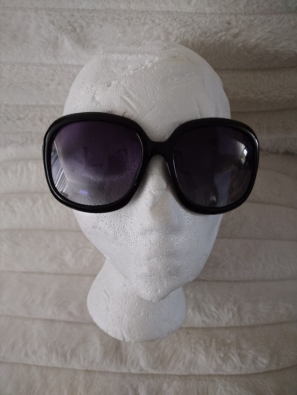 Woman's Big Bug Eye OversizedRoundBlack SunglassesPurple UV Lens